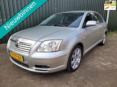Toyota Avensis - 2.0 VVTi Linea Luna