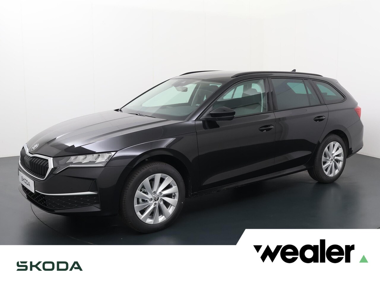 Skoda Octavia Combi - First Edition 1.5 TSI 115 pk DSG | Automaat | El. achterklep | Navigatie | 17'' Lichtmetal - AutoWereld.nl