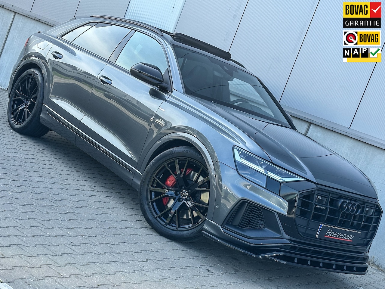 Audi Q8 - 55 TFSI E 381Pk S line 22Inch SQ8 dif Rs-int Black optic - AutoWereld.nl