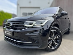 Volkswagen Tiguan - 1.5 TSI Life Business United VIRT COCKPIT / IQ LIGHT / ZWARTE HEMEL / ACC / STOELVERW. / E