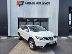 Nissan Qashqai - 1.2 N-Connecta Camera/Navi/ECC