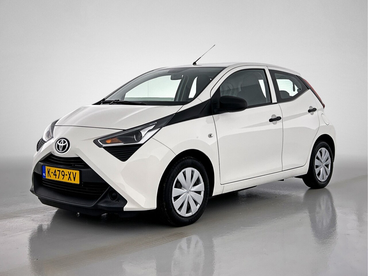 Toyota Aygo - 1.0 VVT-i x-fun 1.0 VVT-i x-fun - AutoWereld.nl