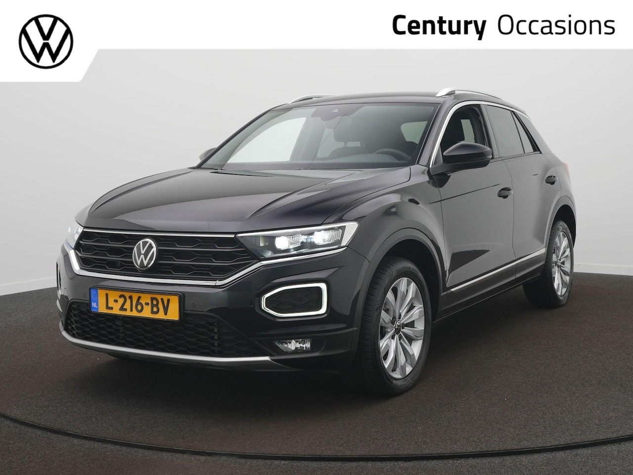 Volkswagen T-Roc - 1.5 TSI Sport / Virtual / Carplay / Climate / Adap. Cruise - AutoWereld.nl