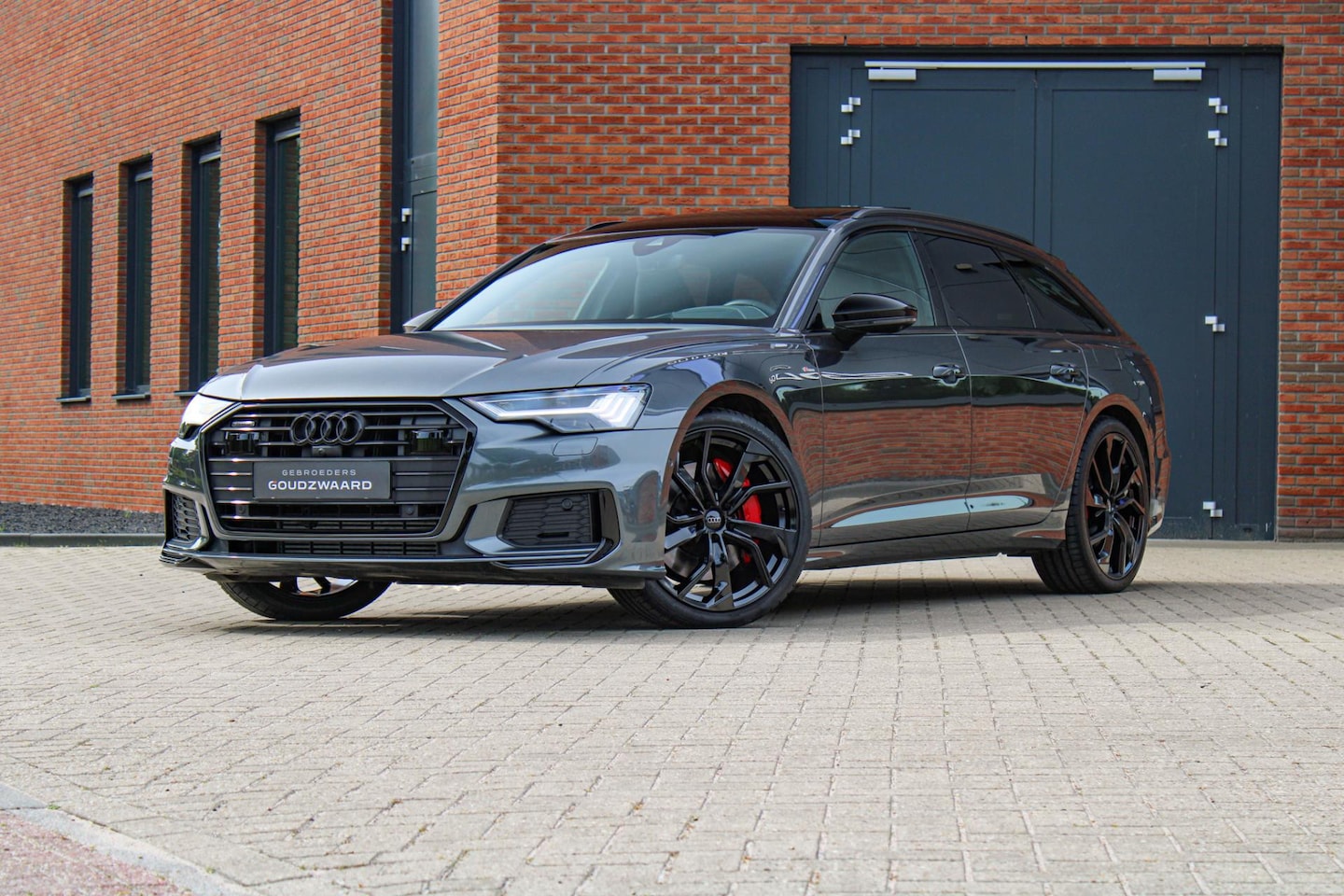 Audi A6 Avant - 55 TFSI e quattro S edition Competition | B&O | Pano | HUD | RS-zetels | Trekhaak - AutoWereld.nl