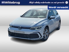 Volkswagen Golf - 1.4 eHybrid 245PK GTE / Digitale Cockpit / Parkeersensoren V+A / LED / Keyless Entry-Start