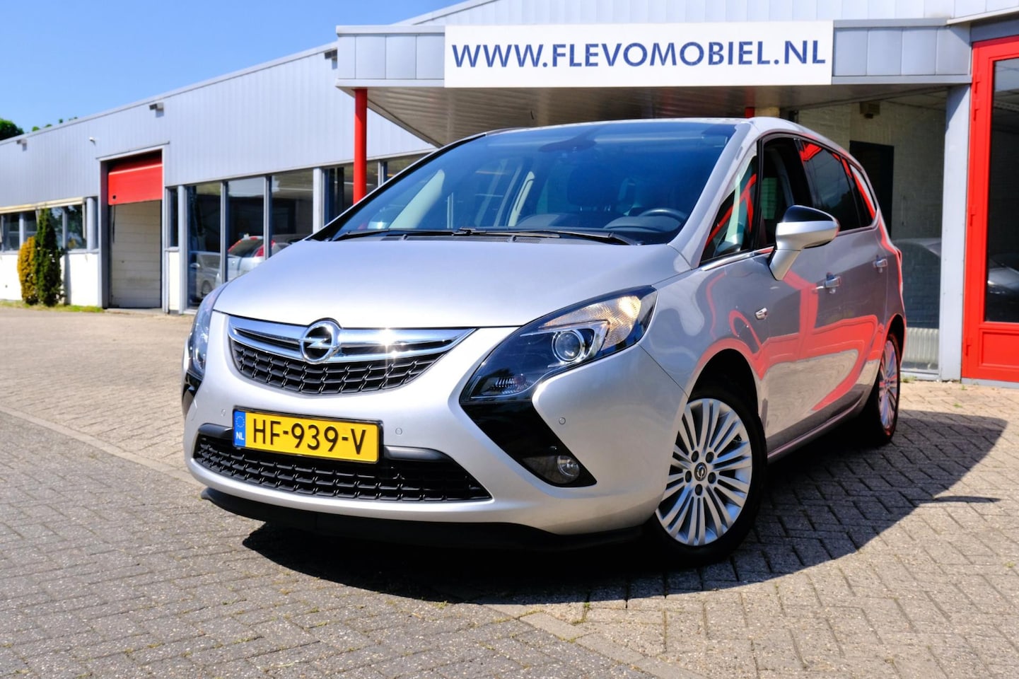 Opel Zafira Tourer - 1.6 CDTI Business+ 7-pers Pano|1e Eig|Navi|Cam|LMV - AutoWereld.nl