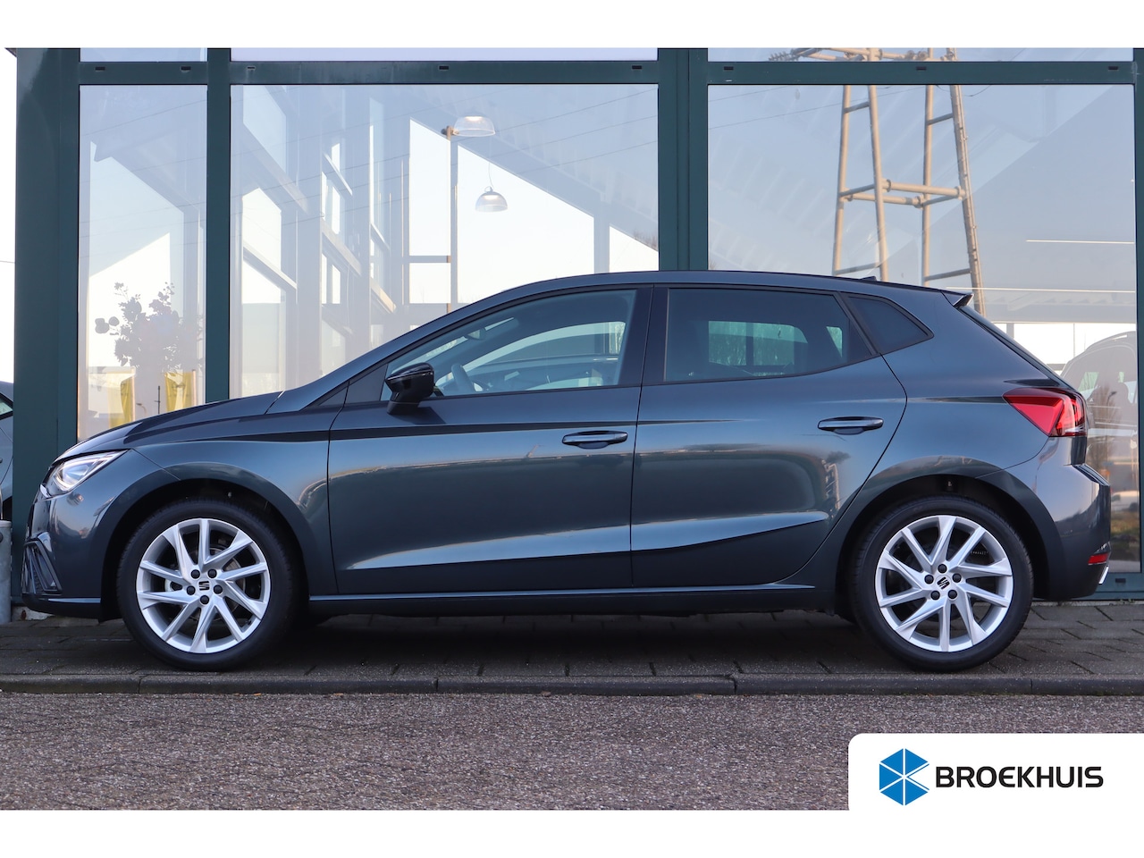 Seat Ibiza - FR | 17 inch lichtmetalen velgen, (7J x 17) | Airconditioning automatisch met 2-zone-tempe - AutoWereld.nl