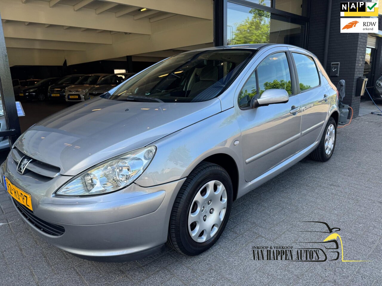 Peugeot 307 - 1.6-16V XT Premium /automaat/apk 5-2026 - AutoWereld.nl