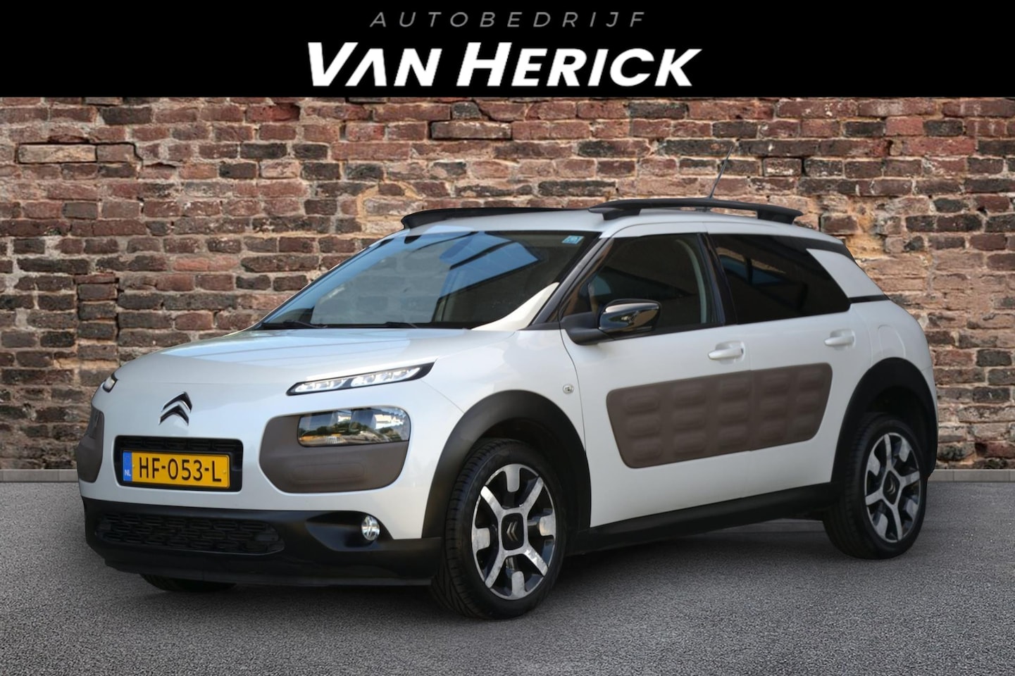 Citroën C4 Cactus - 1.2 PureTech Shine 5-Deurs | Camera | Cruise | Clima - AutoWereld.nl