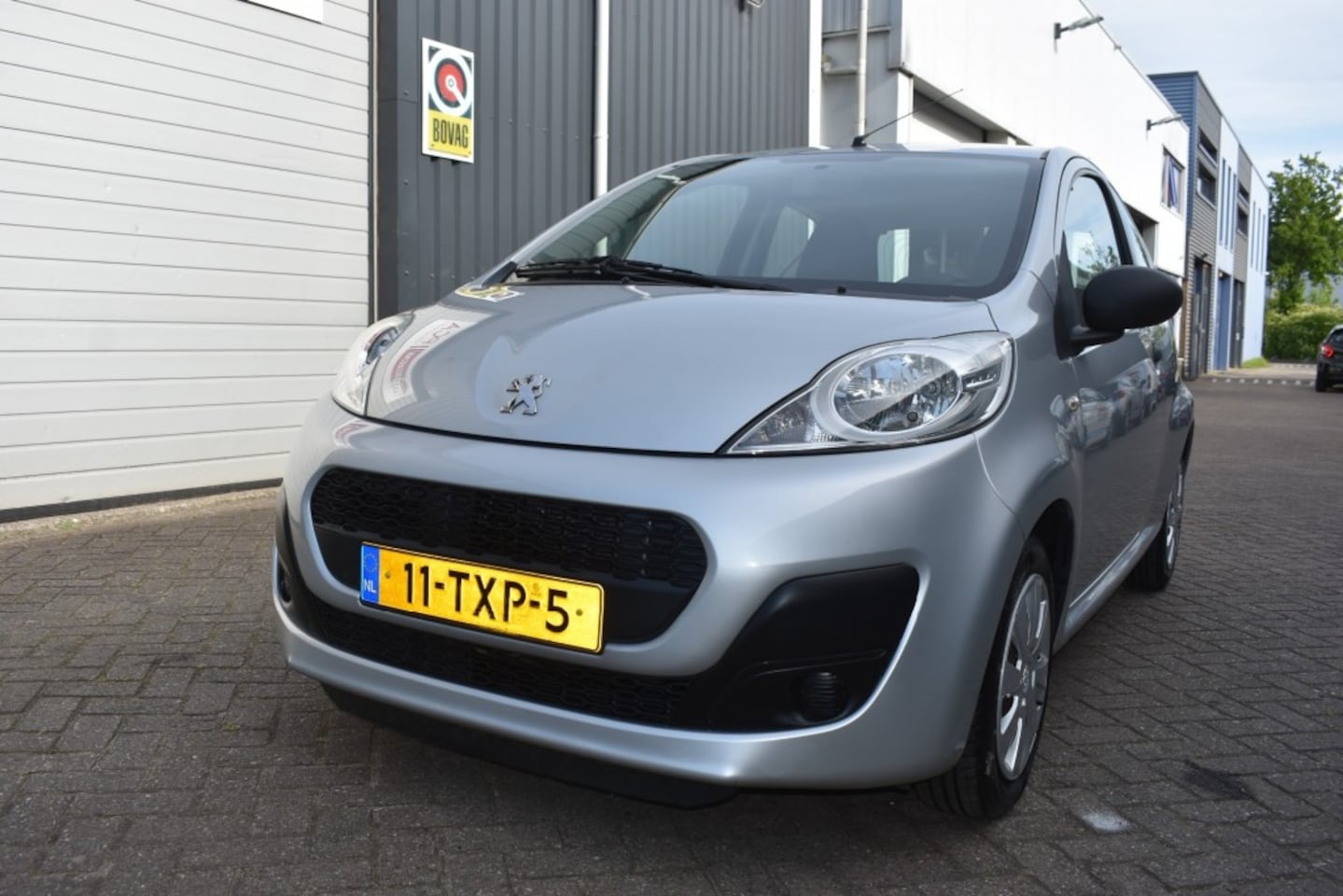 Peugeot 107 - 1.0 Accent 68 Pk. - AutoWereld.nl