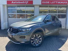 Volkswagen T-Roc - 1.5TSI 150PK Sport DSG Virtual Cockpit Camera ACC Navi Trekhaak