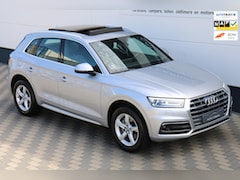 Audi Q5 - 45 TFSI quattro S-Tronic Pano Virtual Xenon Carplay