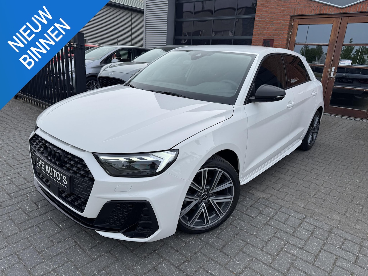 Audi A1 Sportback - 30 TFSI Pro Line | LED | Stoelverwarming | Clima - AutoWereld.nl