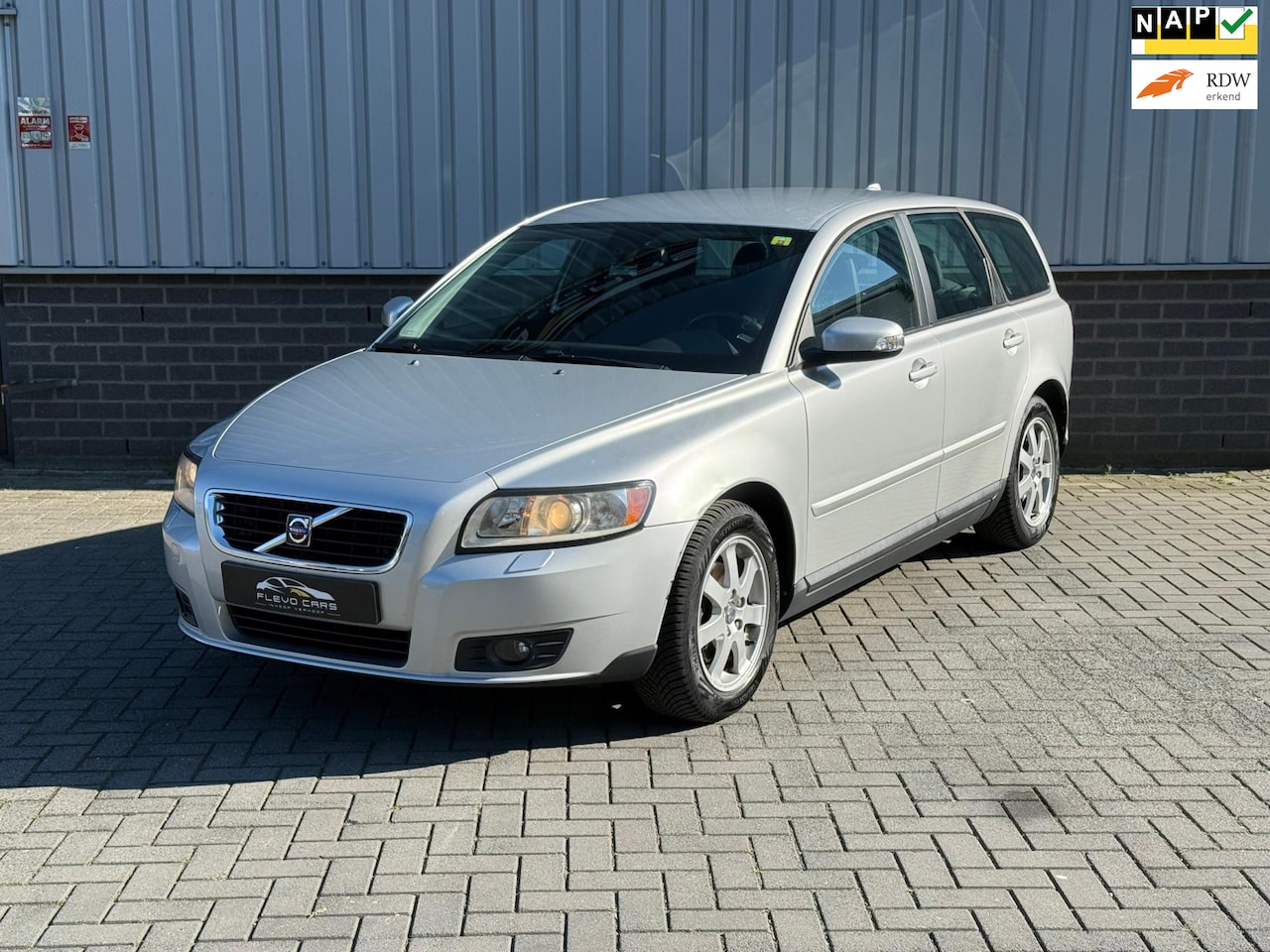 Volvo V50 - 1.8F Edition I |Airco|CruiseControl| - AutoWereld.nl