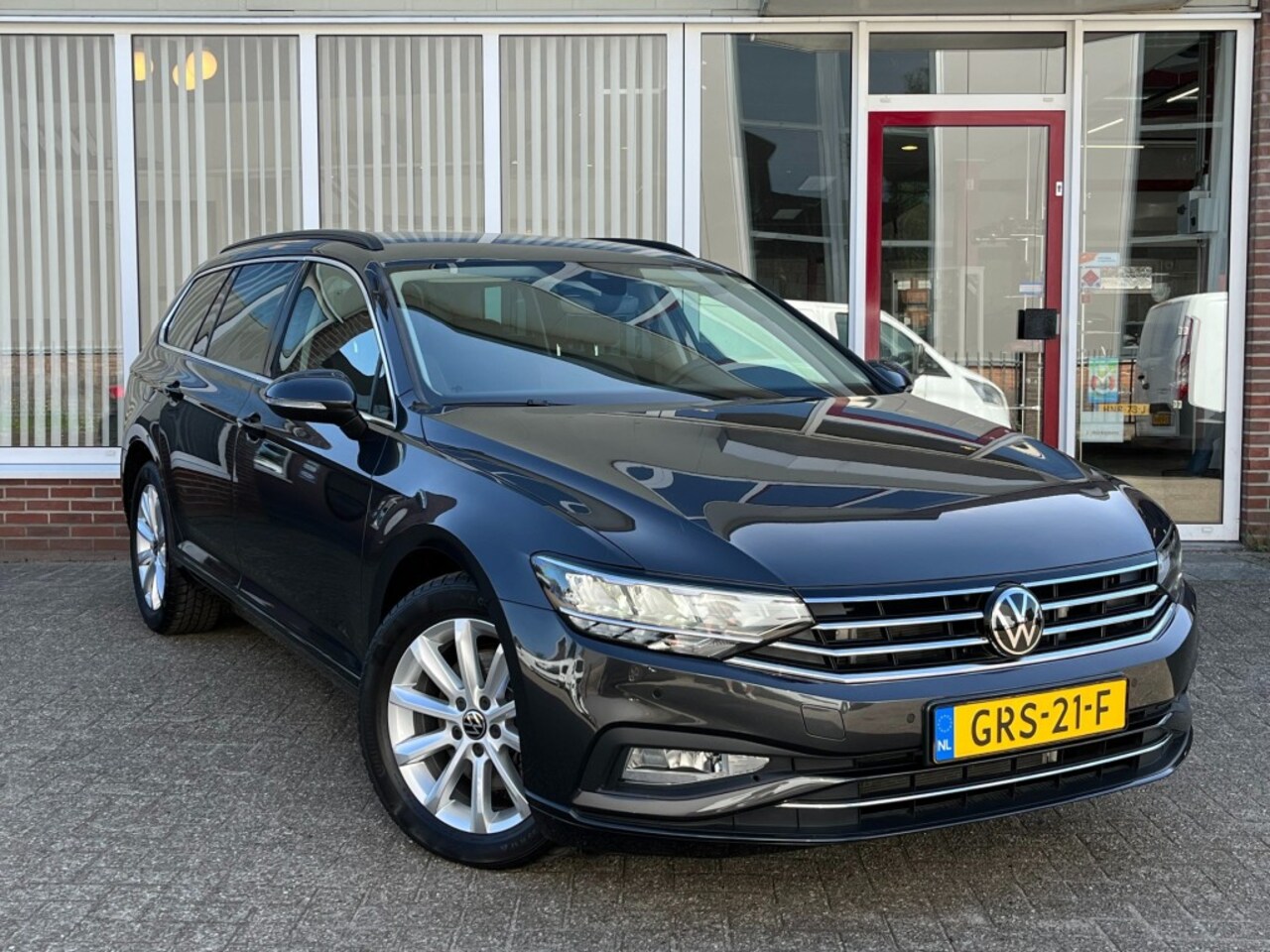 Volkswagen Passat Variant - Variant 1.5 TSI Bussines Automaat 150 PK I Rijklaar I Carplay I - AutoWereld.nl