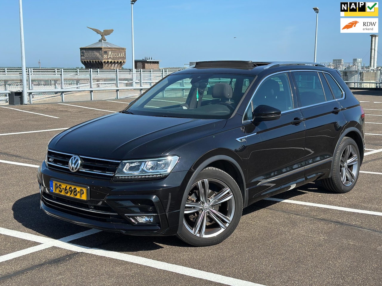 Volkswagen Tiguan - 1.4 TSI ACT Comfortline Business R-LINE|PANO|ACC|TREKHAAK - AutoWereld.nl