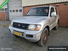 Mitsubishi Pajero - 3.2 Di-D GLX / AIRCO