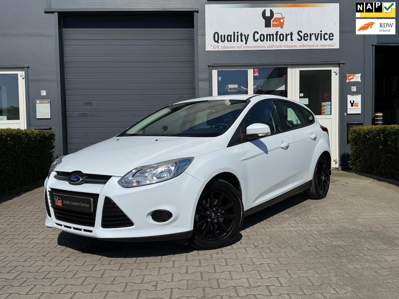 Ford Focus - 1.0 EcoBoost|Airco|Elek.r|5.drs|Garantie - AutoWereld.nl