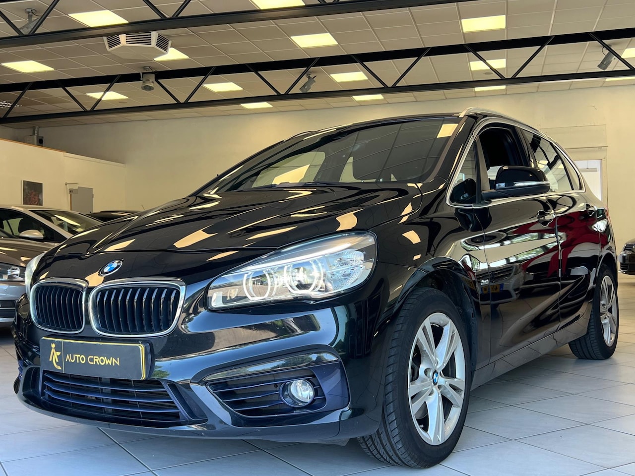BMW 2-serie Active Tourer - 218i Sport AUTOMAAT - AutoWereld.nl