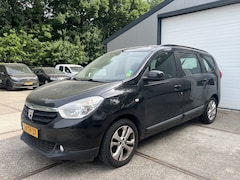 Dacia Lodgy - 1.2 TCe Lauréate 7p | Airco | Navi | PDC
