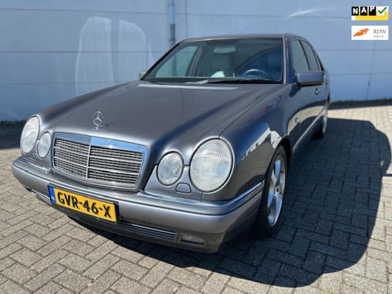 Mercedes-Benz E-klasse - 240 Classic 240 Classic - AutoWereld.nl