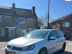 Volkswagen Golf - 2.0 GTD Full Option DSG