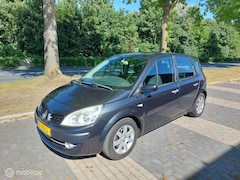 Renault Scénic - 2.0-16V Business Line Automaat Clima Trekhaak
