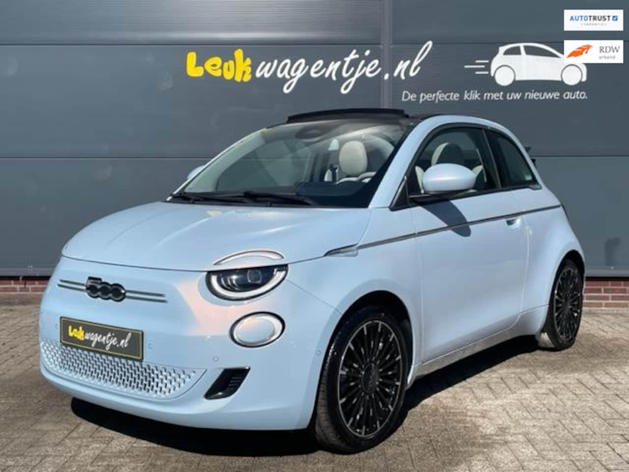 Fiat 500 C - La Prima 42 kWh Cabrio *alle opties *celestial blu - AutoWereld.nl