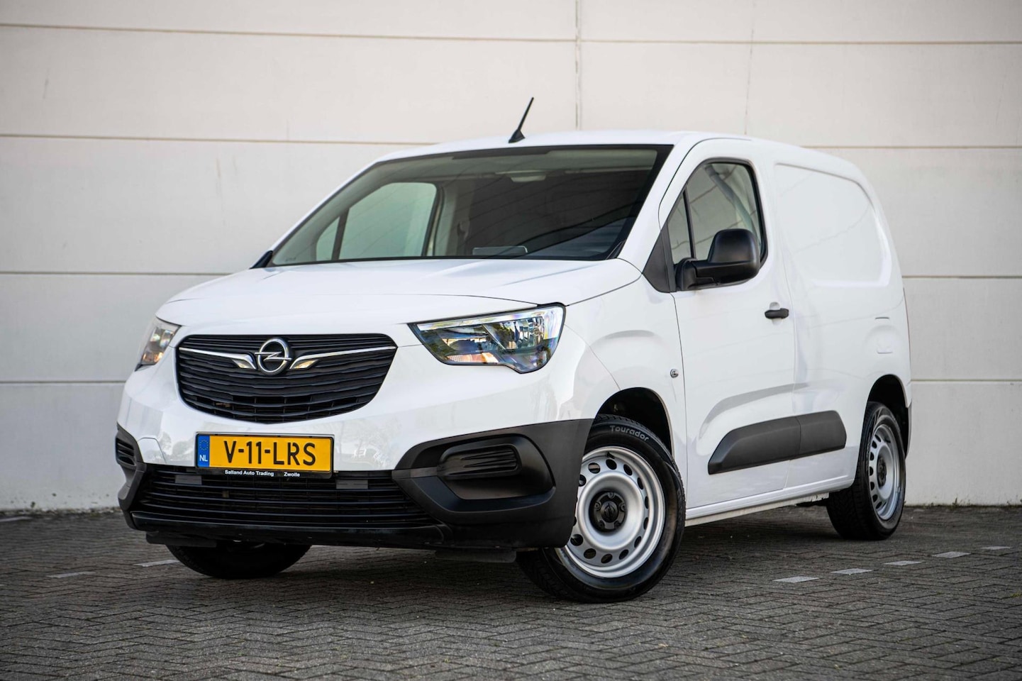 Opel Combo - 1.2 Benzine 110pk Edition MARGE |Airco|Carplay|Cruise| - AutoWereld.nl