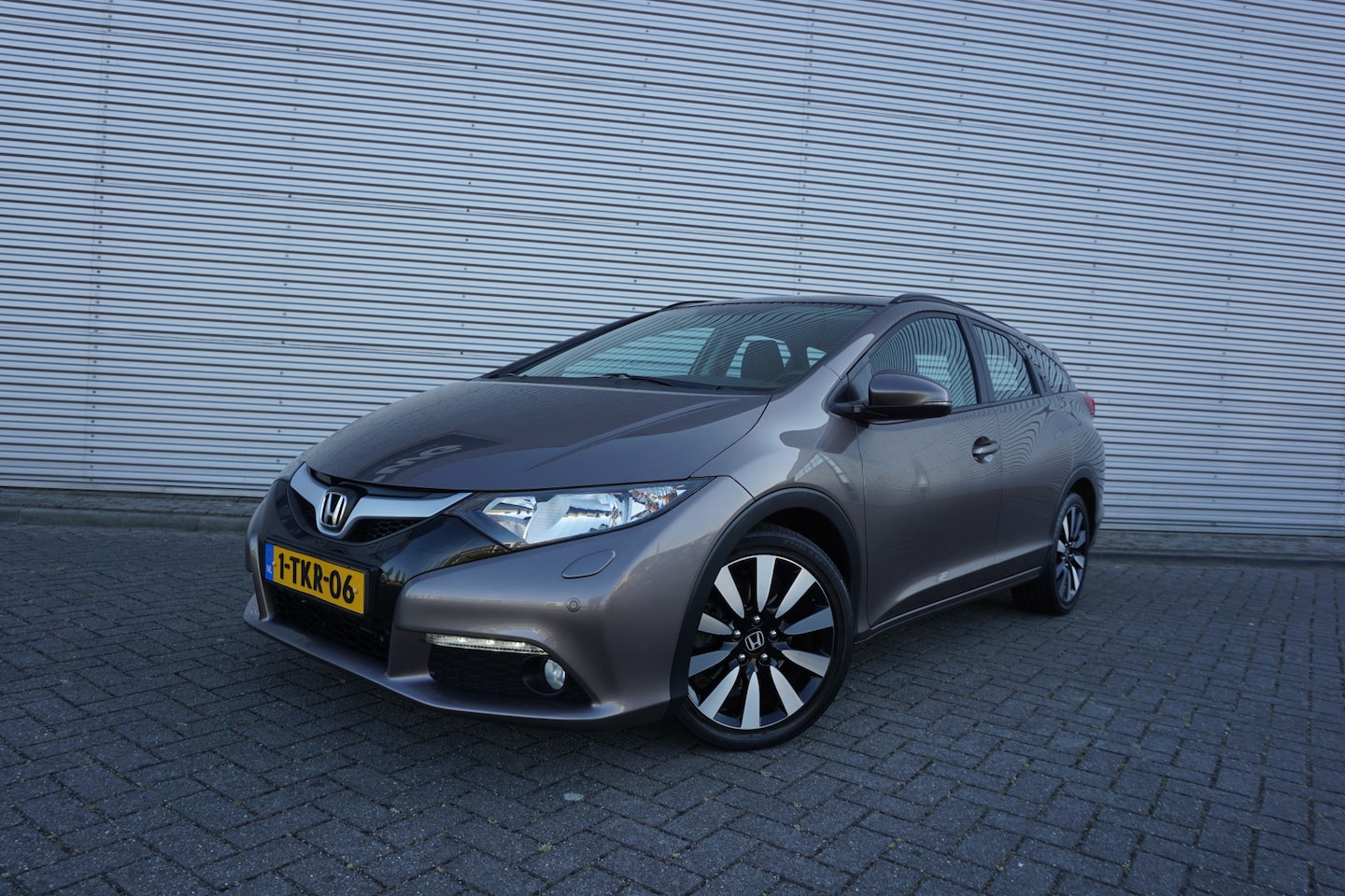 Honda Civic Tourer - 1.8 Sport Business Edition Climate / Stoelverw. / Cruise / Elektr. ramen / NAP - AutoWereld.nl