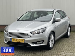 Ford Focus - 1.0 Titanium [ Org NL auto, Dealer onderhouden, Nieuwstaat auto ]