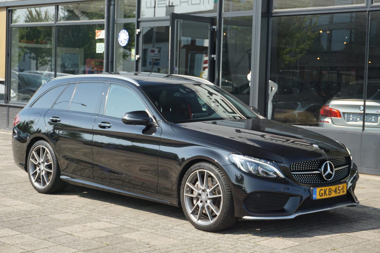 Mercedes-Benz C-klasse Estate - C43 AMG 4MATIC |Pano|Burmester|Leder - AutoWereld.nl