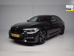BMW 5-serie - 540i M-SPORT ORG.NED / NAP / SCHUIFDAK / HEAD-UP / CAMERA / NAPPA LEER / TREKHAAK / SFEERV