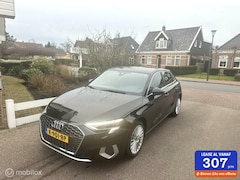 Audi A3 Sportback - 30 TFSI Business edition SPORTSTOELEN CARPLAY DIGITAAL DASHBOARD CLIMATE CONTROLE ZEER MOO