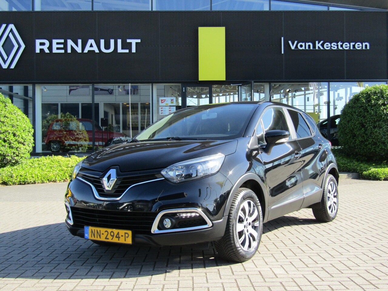 Renault Captur - Energy TCe 90PK Limited / Trekhaak / Navigatie / Lmv / Cruise- Control - AutoWereld.nl