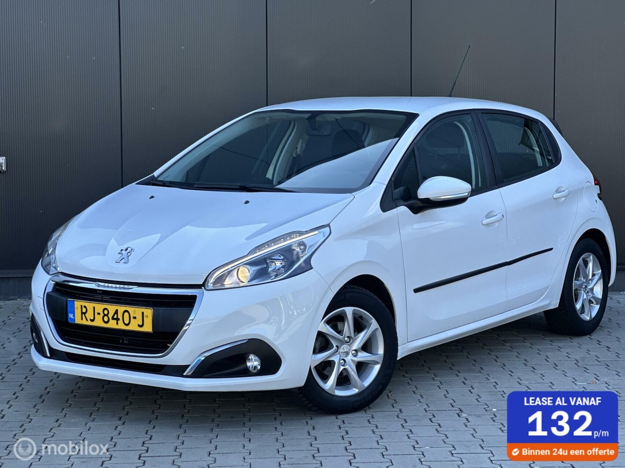 Peugeot 208 - 1.2 82PK Blue Lion | CRUISE | NAVI | CARPLAY | - AutoWereld.nl
