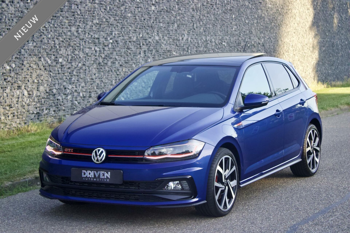 Volkswagen Polo - 2.0 TSI GTI | Pano - Brescia - Virtual - LED - AutoWereld.nl