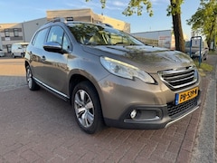 Peugeot 2008 - 1.2 VTi Allure Pack Premium Plus 140.000km Airco/ECC, Cruisecontrol, Navigatie, Half Leder