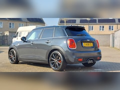 MINI Mini - 2.0 Cooper S Mini 2.0 Cooper S 5D AUT 2015 Grijs