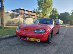 Mazda MX-5 - 1.6i