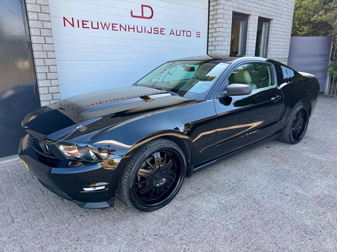Ford Mustang - USA 3.7 V6, navi, leder, camera, 20 inch, uitlaat met klep, 99.526km! - AutoWereld.nl