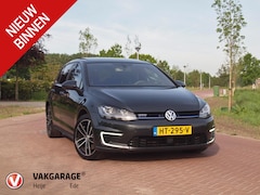 Volkswagen Golf - 1.4 TSI GTE | Panoramadak | Camera | Cruise Control | Sterrenhemel |