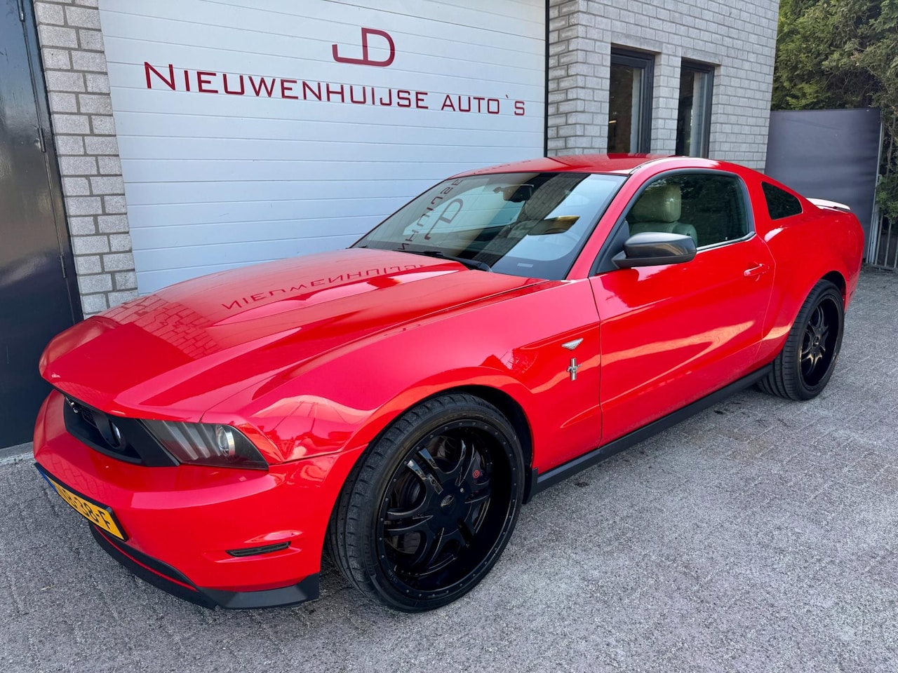 Ford Mustang - USA 3.7 V6, Brembo, camera, navi, leder, LED, Magnaflow, 20 inch, 124.207km! - AutoWereld.nl