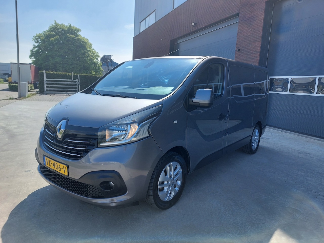 Renault Trafic - 1.6 dCi T29 L1H1 Turbo2 Energy Airco Navi 3 persoons - AutoWereld.nl