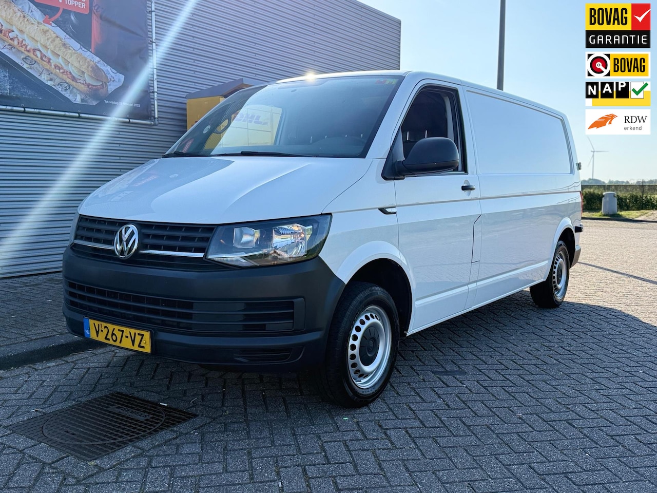 Volkswagen Transporter - 2.0 TDI L2H1Bj 2019 Lang Airco NAVIGATIE PDC - AutoWereld.nl