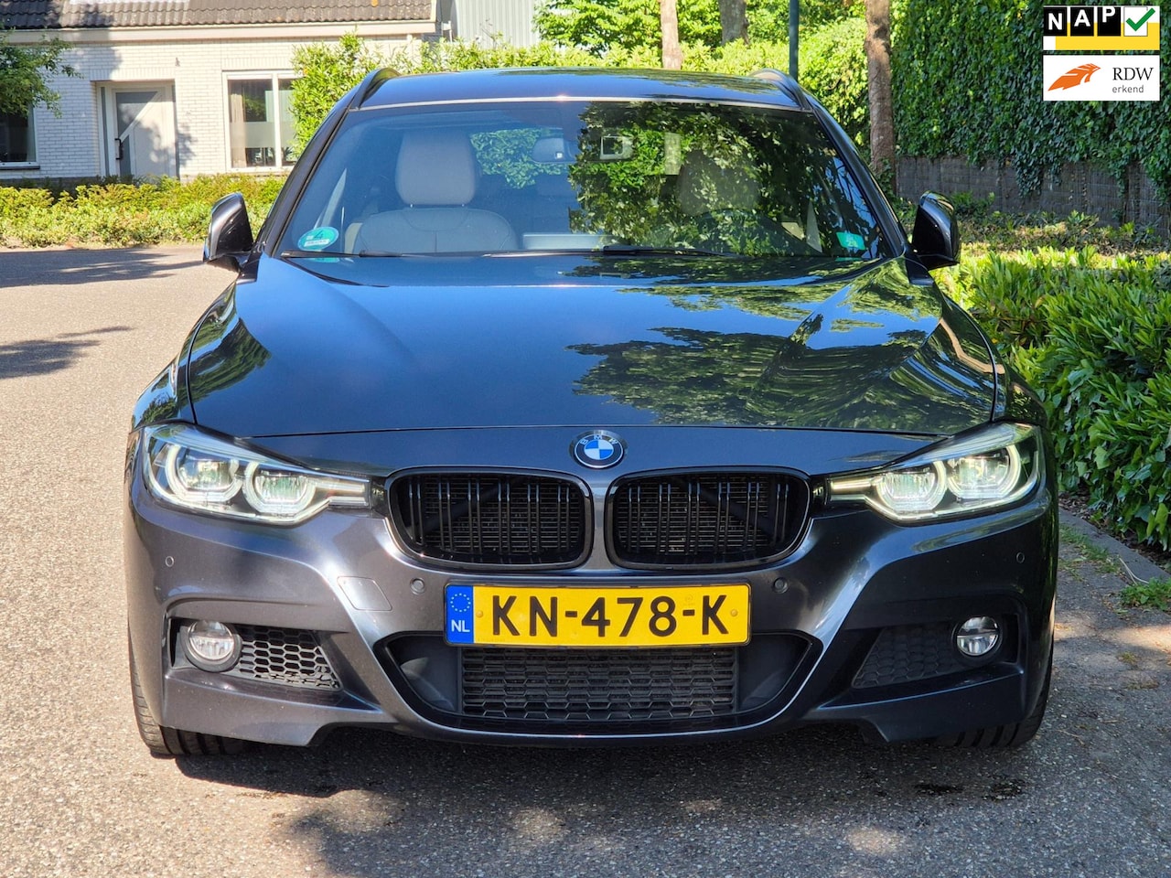 BMW 3-serie Touring - 318i M Sport Apple CarPlay LED NAP Top conditie Navi Evo Centennial High Executive - AutoWereld.nl