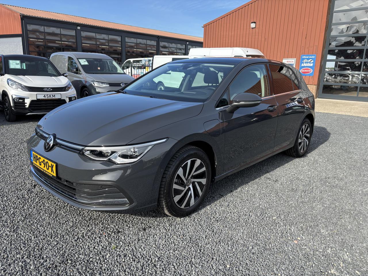 Volkswagen Golf - 1.4 EHYBRID STYLE PANORAMA TREKHAAK URANO GRE - AutoWereld.nl