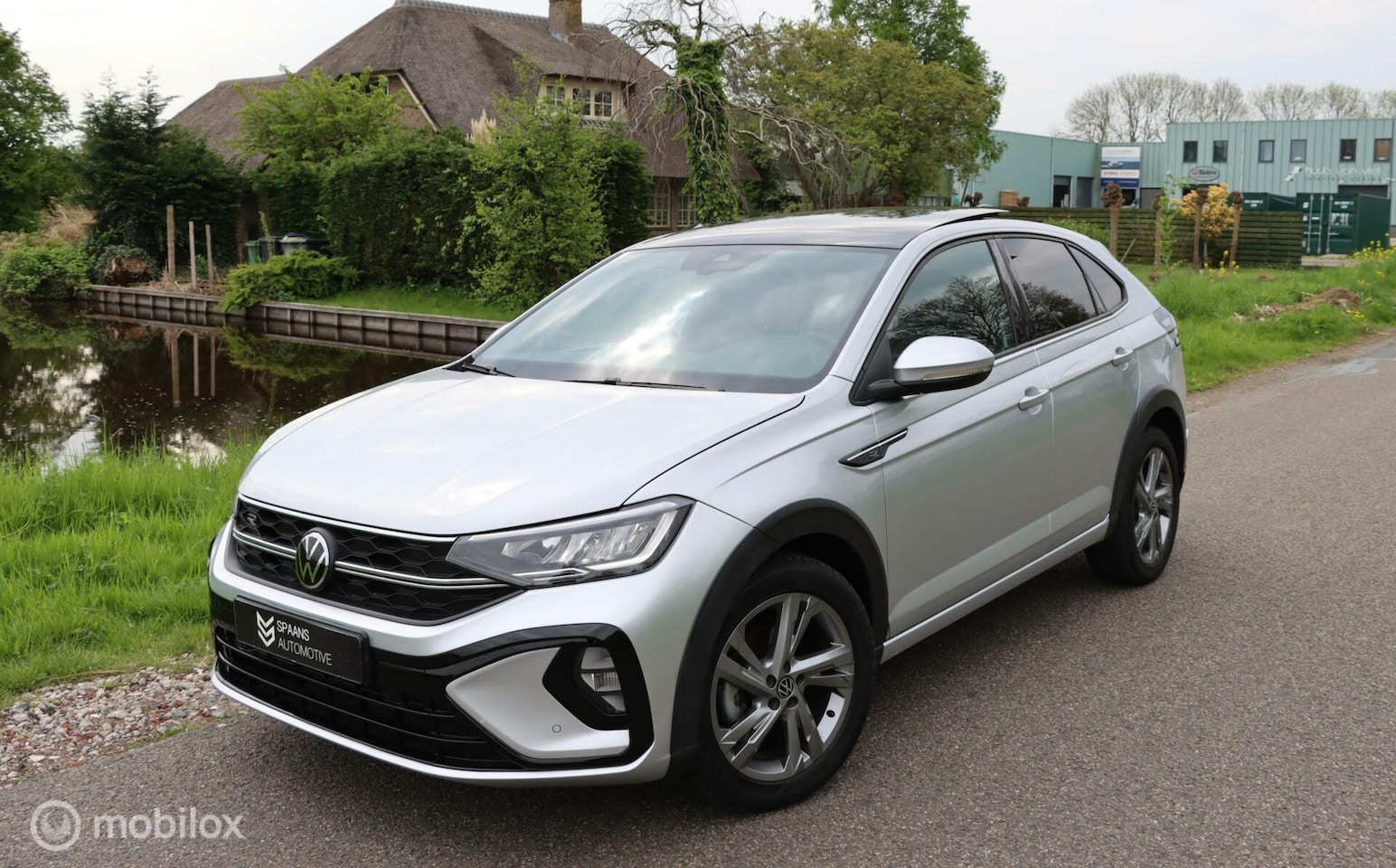 Volkswagen Taigo - 1.0 TSI R-Line / Pano / Navi / Cam / Carpl. - AutoWereld.nl