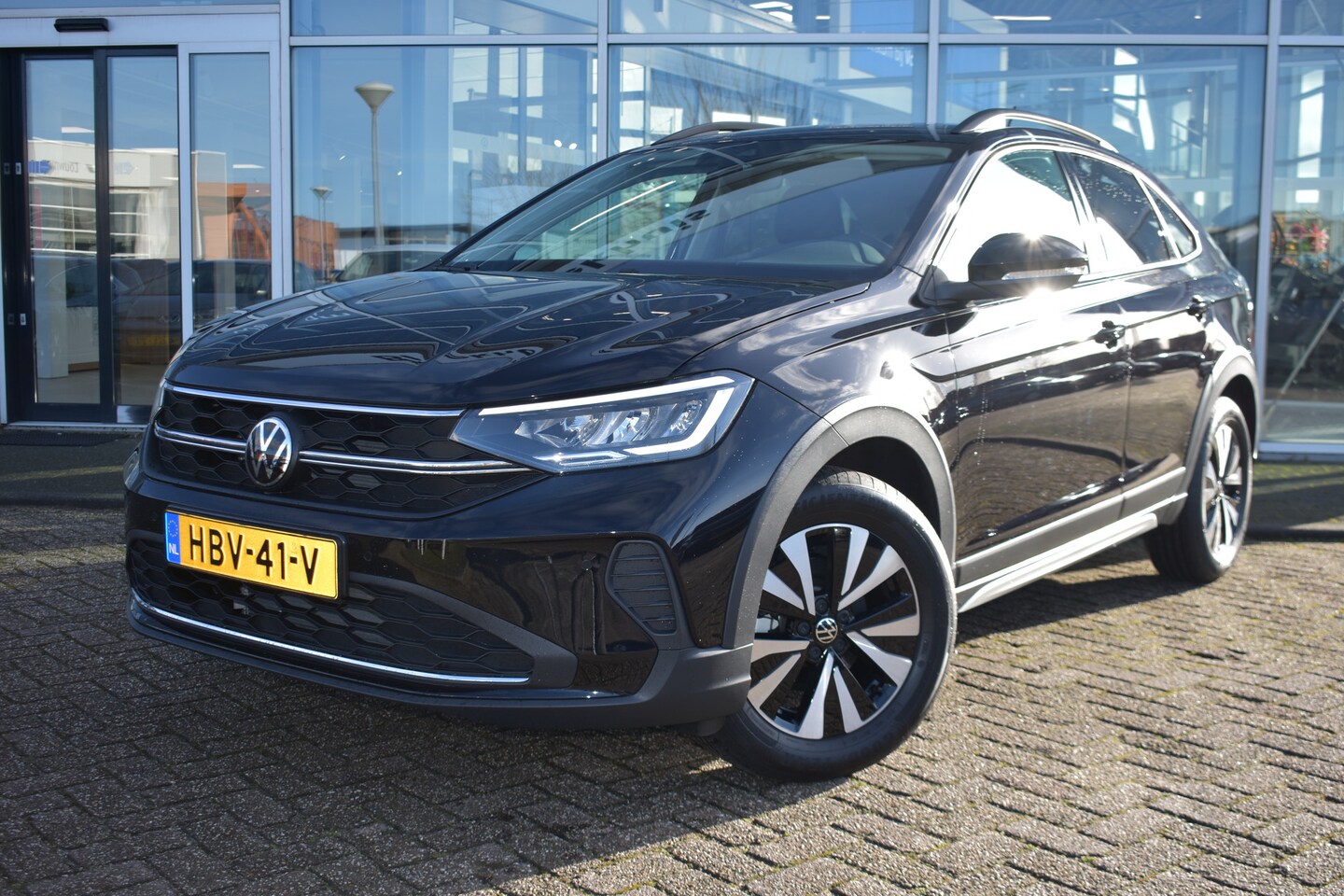 Volkswagen Taigo - 1.0 TSI Life Edition | ADAPT. CRUISE | STOELVERW. | CAMERA | - AutoWereld.nl