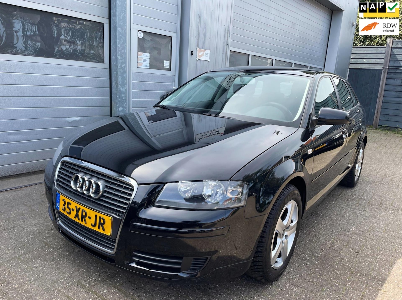 Audi A3 Sportback - 1.6 FSI Attraction Pro Line Business 1.6 FSI Attraction Pro Line Business 2007 - AutoWereld.nl